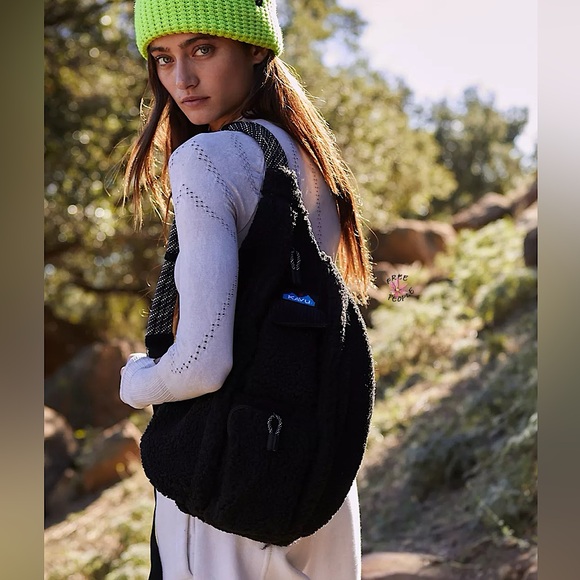 NEW KAVU Rope Snug Sling Bag - Picture 5 of 11